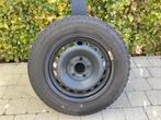 Te koop winterbanden op stalen velg, Auto-onderdelen, Banden en Velgen, Ophalen, Gebruikt, 15 inch, Banden en Velgen