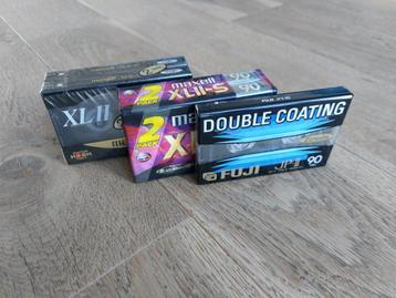 5 blanco cassettebanden, Enlèvement ou Envoi, Neuf, dans son emballage, 2 à 25 cassettes audio, Originale