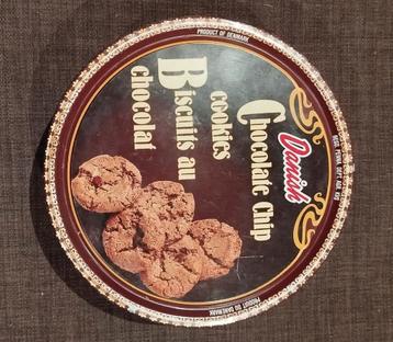 boite biscuits vintage  beschikbaar voor biedingen