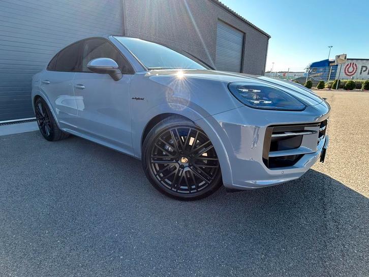 Porsche Cayenne hybride reprise leasing  1955euros TTC, Auto's, Porsche, Bedrijf, Cayenne, Coupé, Ophalen