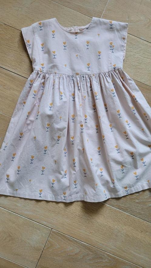 Lichtroze jurk met bloemen - Filou - maat 128 (8 jaar), Enfants & Bébés, Vêtements enfant | Taille 128, Utilisé, Fille, Robe ou Jupe