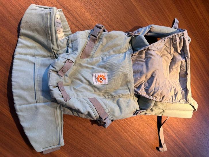Draagzak en verkleinkussen - Ergobaby, Kinderen en Baby's, Babydragers en Draagdoeken, Zo goed als nieuw, Draagzak, Buik, Overige merken
