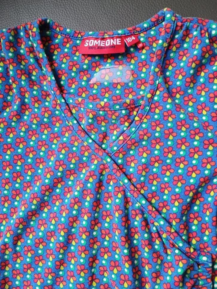 kleedje "someone" maat 104, Kinderen en Baby's, Kinderkleding | Maat 104, Zo goed als nieuw, Meisje, Jurk of Rok, Ophalen