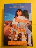 In een sluier gevangen - Betty Mahmoody, Ophalen of Verzenden, Zo goed als nieuw