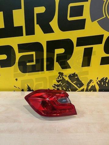 Ford Fiesta VII (3/17-1/22) achterlicht links buiten (comple beschikbaar voor biedingen