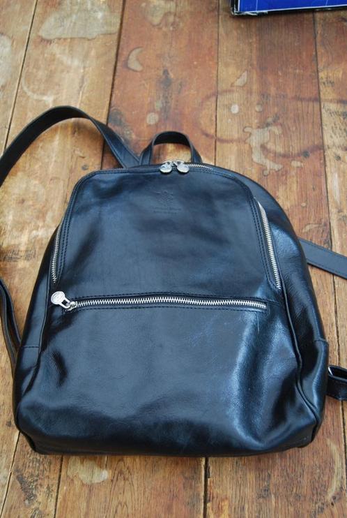 Lederen rugzak / handtas - Florence Moon, Handtassen en Accessoires, Tassen | Damestassen, Zo goed als nieuw, Overige typen, Zwart