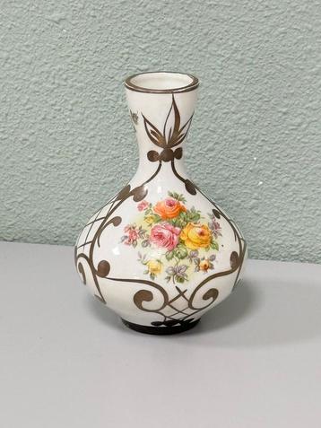 Vintage Miniatuur Bud Vaas met Rose design antiek Artlyns beschikbaar voor biedingen