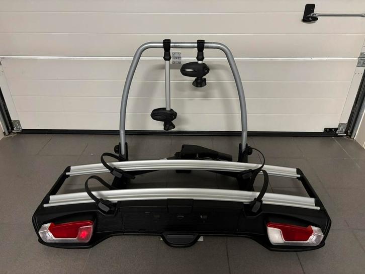 Thule fietsendrager voor 2 zware elektrische fietsen, Auto diversen, Fietsendragers, Zo goed als nieuw, Trekhaakdrager, 2 fietsen