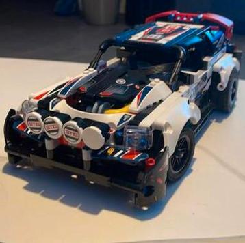 Voiture de rallye Lego Technic Topgear sur RC