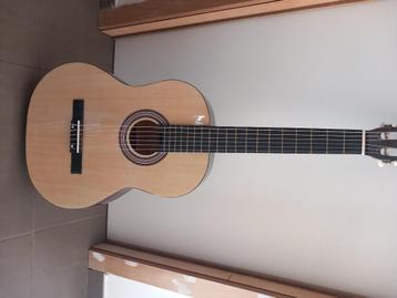 Gitaar beschikbaar voor biedingen