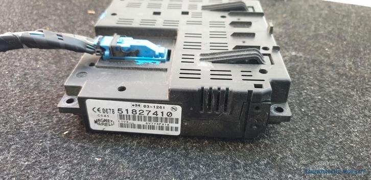 Bluetooth module Blue & Me Fiat 500 51827410 orgineel gebrui, Auto-onderdelen, Elektronica en Kabels, Fiat, Gebruikt