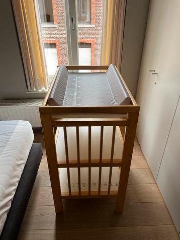 Verzorgingstafel: IKEA Gulliver commode + aankleedkussen beschikbaar voor biedingen