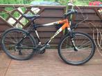 Vélo vtt Scott orange,blanc et noir 26 pouces 24 vitesses, Fietsen en Brommers, Fietsen | Mountainbikes en ATB, Gebruikt