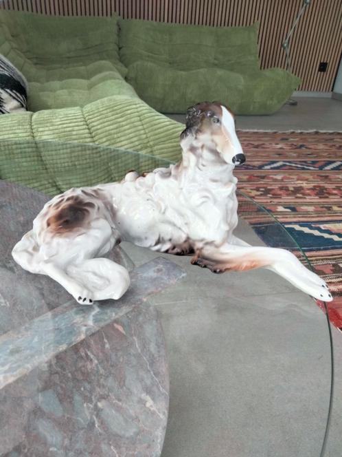 Porselein beeld Steatyt Greyhound hond windhond, Huis en Inrichting, Woonaccessoires | Overige, Gebruikt, Ophalen of Verzenden