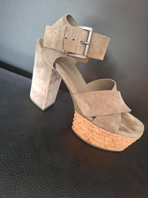 Vic Matie 36 kaki plateausandalen, Kleding | Dames, Schoenen, Nieuw, Ophalen of Verzenden