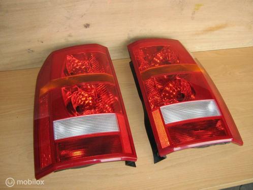 Achterlicht Land Rover Discovery 3 III Achterlichten, Auto-onderdelen, Verlichting, Land Rover, Gebruikt, Ophalen of Verzenden