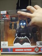 batman v superman armored batman nieuw in doos met licht, Collections, Cinéma & Télévision, Enlèvement ou Envoi, Film, Figurine ou Poupée