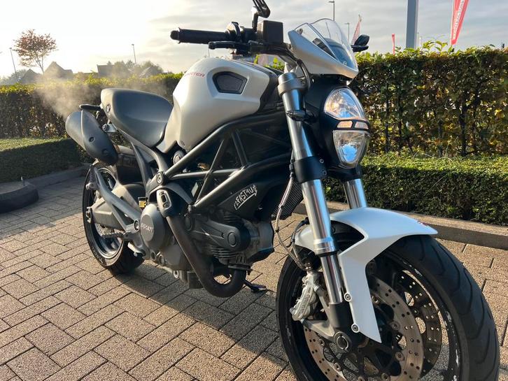 Ducati Monster 696+ ABS, Motoren, Motoren | Ducati, Particulier, Naked bike, meer dan 35 kW, 2 cilinders, Motorrijbewijs A, ABS