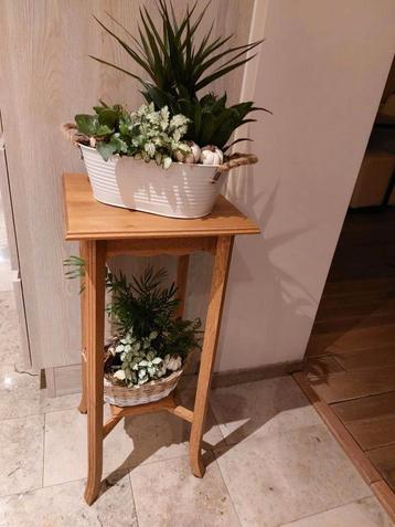Eiken plantenstaander, h:79cm, b:36cm, d:34cm,  beschikbaar voor biedingen