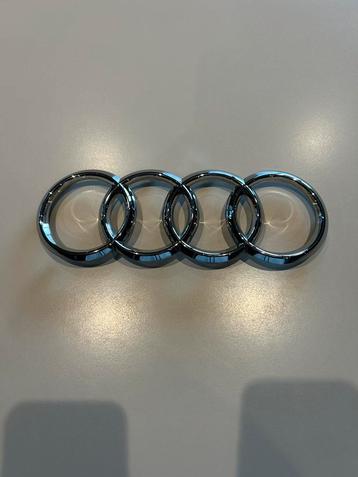 Audi en s4 embleem