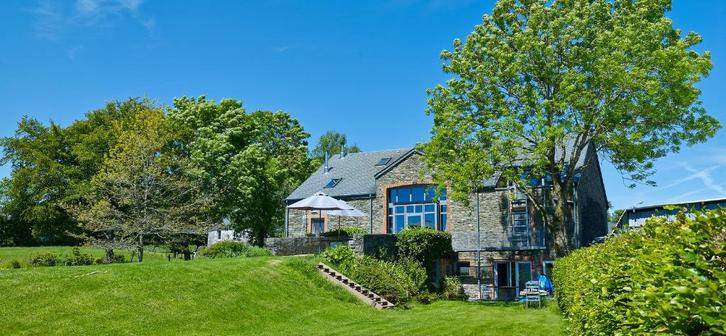 Gezocht: klusjesman/vrouw, Vakantie, Vakantiehuizen | België, Ardennen of Luxemburg, Boerderij of Cottage, Landelijk, 4 of meer slaapkamers
