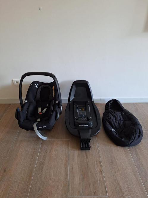 Maxi- cosi Rock met base en voetenzak, Kinderen en Baby's, Autostoeltjes, Ophalen