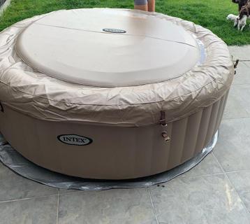 Intex jacuzzi lazy spa voor 6 pers