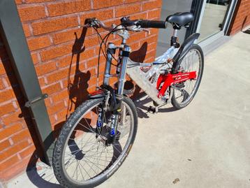 Mountainbike full suspension beschikbaar voor biedingen
