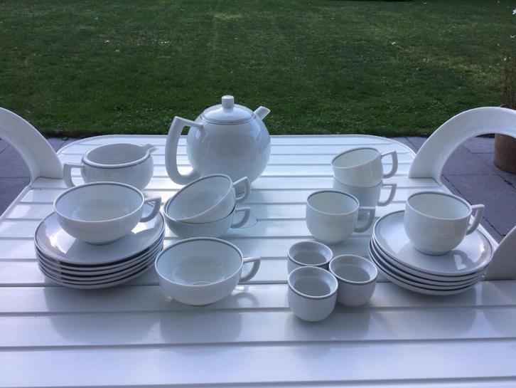 Porseleinen Koffie/Thee Servies 24 stuks Set/5€, Antiek en Kunst, Antiek | Servies compleet, Ophalen