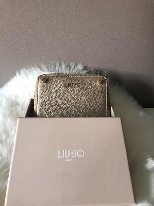 Kleiner model van  portemonnee van Liu Jo zacht goudkleurig, Handtassen en Accessoires, Portemonnees, Zo goed als nieuw, Overige merken