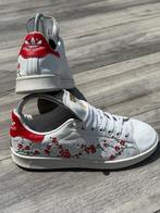 Adidas Stan Smith sneakers met kersenbloesem en kersenbloese, Ophalen of Verzenden, Zo goed als nieuw, Schoenen
