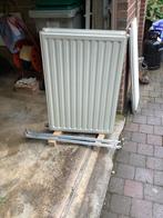 Un radiateur chauffage central., Radiateur, Utilisé, 60 à 150 cm, 80 cm ou plus