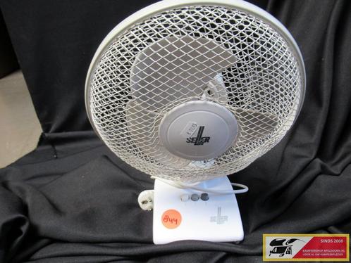 Te koop caravan ventilator seller mnr844, Caravans en Kamperen, Caravanaccessoires, Gebruikt, Ophalen of Verzenden