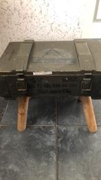 Table d'appoint/boîte Army, Enlèvement