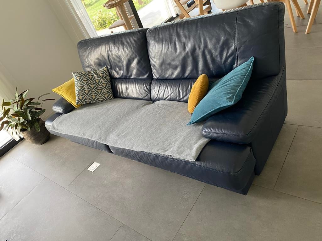 Canapé en cuir bleu à donner, Maison & Meubles, Canapés | Salons, 200 à 250 cm, Banc droit, Enlèvement, Utilisé