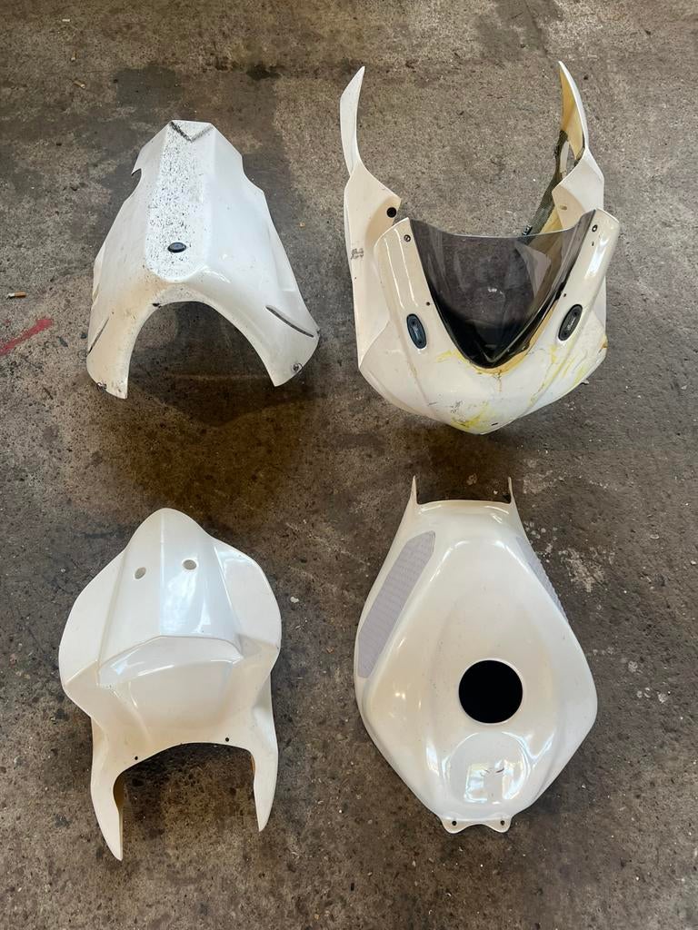 GSXR L1 circuit kuipen, Ophalen