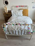 Lit extensible minnen Ikea métal blanc lit enfant, Kinderen en Baby's, Kinderkamer | Bedden, Ophalen, Lattenbodem