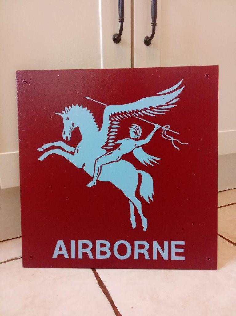 Panneau WW2 : 6TH AIRBORNE, Collections, Objets militaires | Seconde Guerre mondiale, Enlèvement ou Envoi