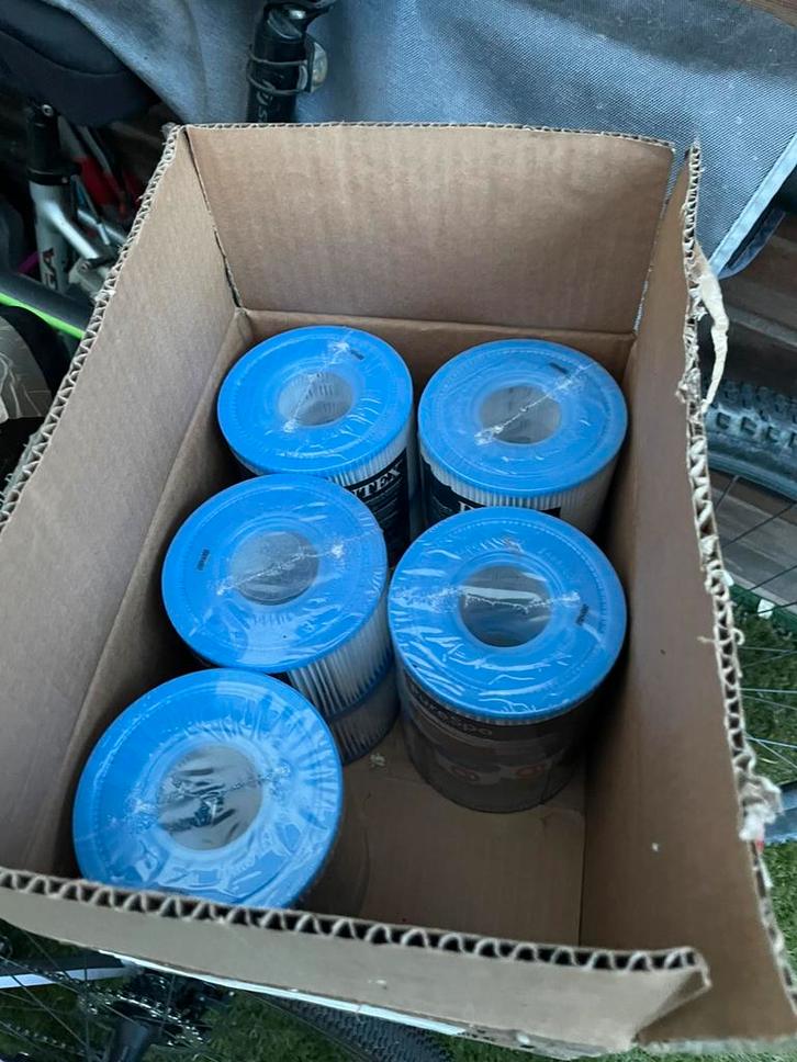 Jacuzzi gonflable, Jardin & Terrasse, Bains à remous et Spas, Utilisé, Gonflable, Filtre, Pompe, Enlèvement