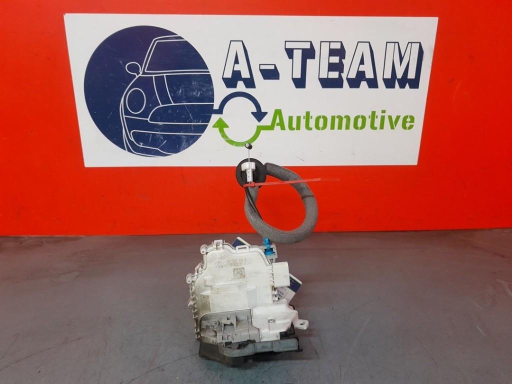 PORTIERSTANGEN RECHTS VOOR Audi RS 3 Sportback (8VA / 8VF), Gebruikt, Audi