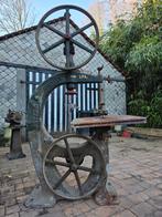 machines antiques, Enlèvement