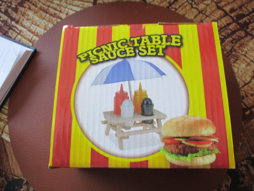 "picnic tafel sauce set"  leuk voor bij de bbq, Caravanes & Camping, Accessoires de camping, Enlèvement ou Envoi, Neuf