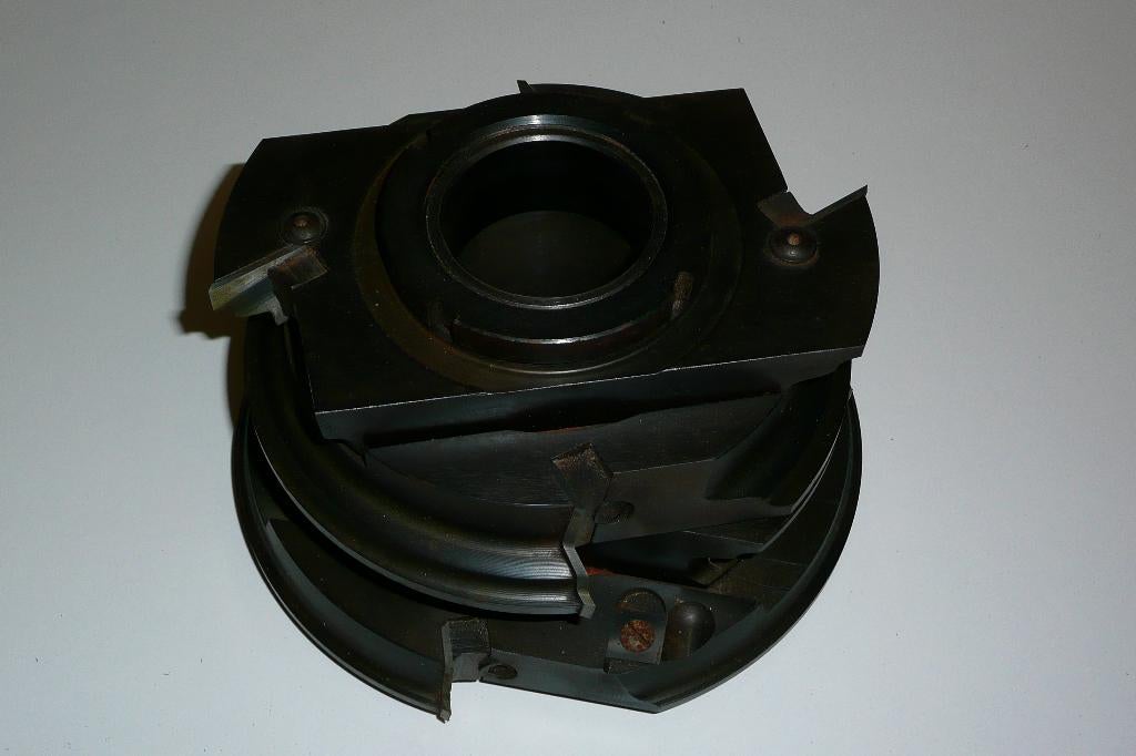 Jeu de fraises pour croisillons en bois, Enlèvement