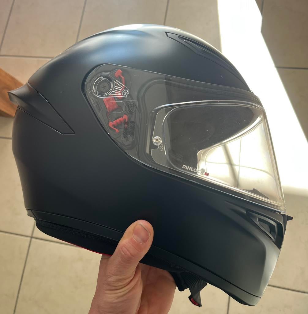 Agv k1s motorhelm 1x gebruikt (e22.06), Motoren, Kleding | Motorhelmen, Heren, Ophalen of Verzenden, Nieuw zonder kaartje, S