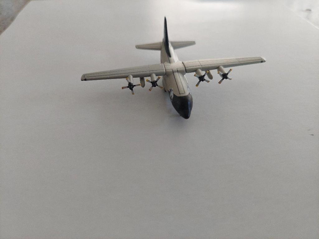 Hercules C130 - Schaalmodel vliegtuig, Collections, Aviation, Enlèvement ou Envoi, Neuf, Modèle réduit