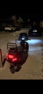 Opzoek iem die een zip of vespa wilt ruile ( liefst AB knop), Enlèvement ou Envoi