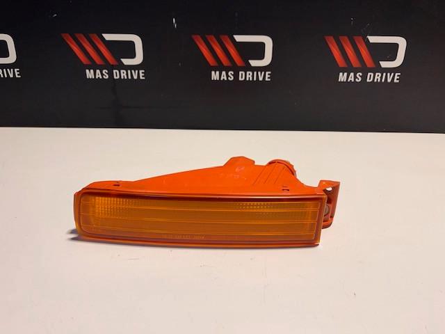 Lexus OEM 95-97 Lexus LS400 XF20 pinker bumper links, Auto-onderdelen, Verlichting, Gebruikt