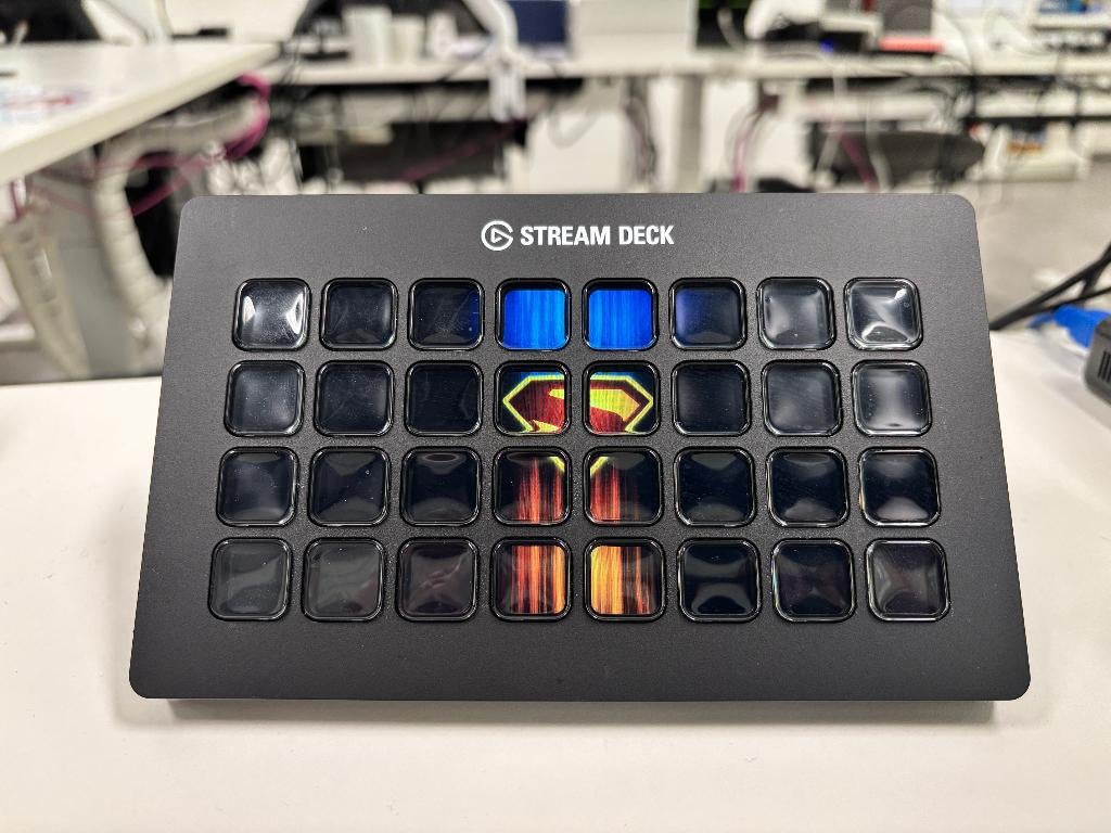 ELGATO Stream Deck XL - 32 knoppen - perfecte toestand, Computers en Software, Toetsenborden, Zo goed als nieuw, Overige indelingen
