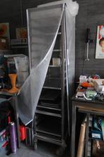 bakkers rek met hoes., Ophalen