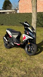 Prachtige B klasse 2 takt scooter met 5900 km !, Vélos & Vélomoteurs, Scooters | Marques Autre, Comme neuf, Classe B (45 km/h)